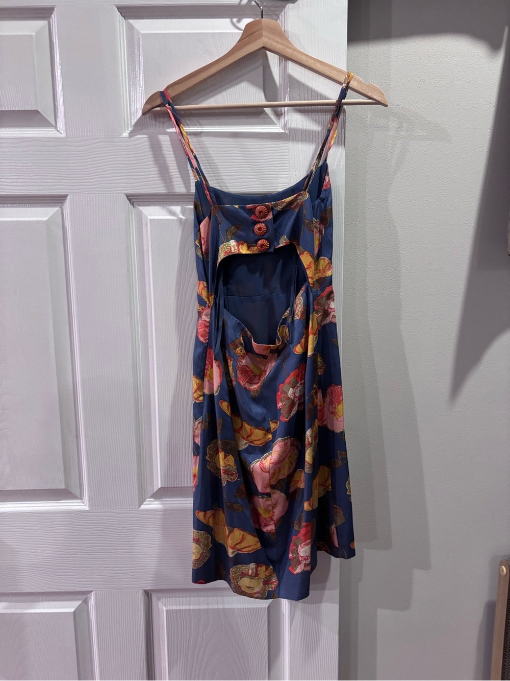 Anthropologie Maeve Floral Slip Dress cut out back - Picture 4 of 5